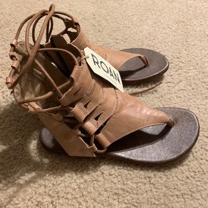 Roan Sandals